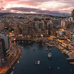 Dean Hamlet 3*, St. Julian's Malta
